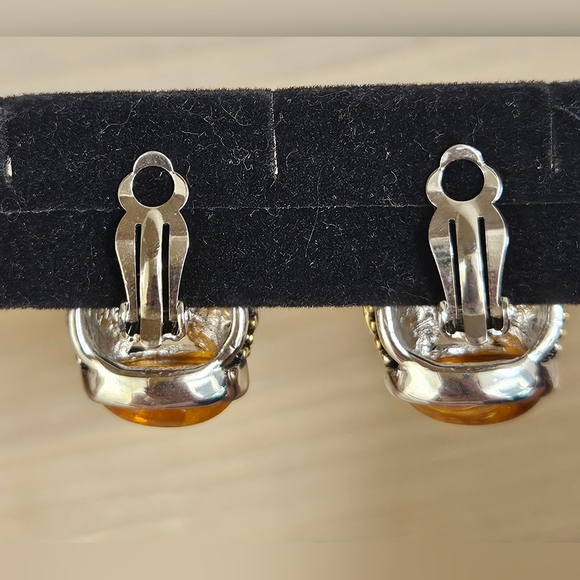 JOSEPH ESPOSITO TWO TONE SILVER GOLD CLIP-ON EARRING WITH GOLD CABACHON - Picture 14 of 15